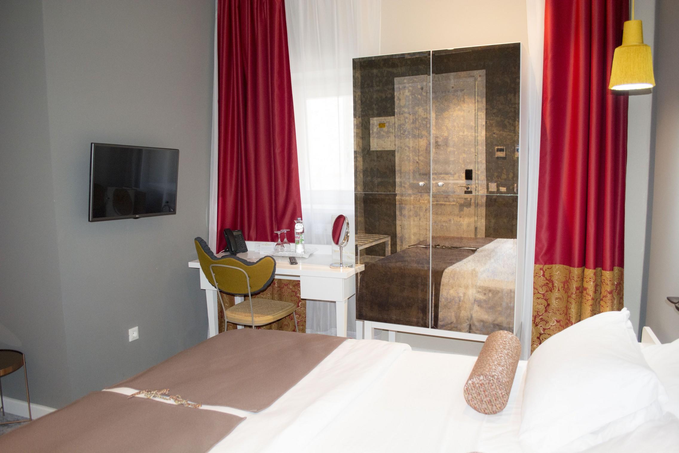 XII Century Heritage Hotel Трогир Экстерьер фото