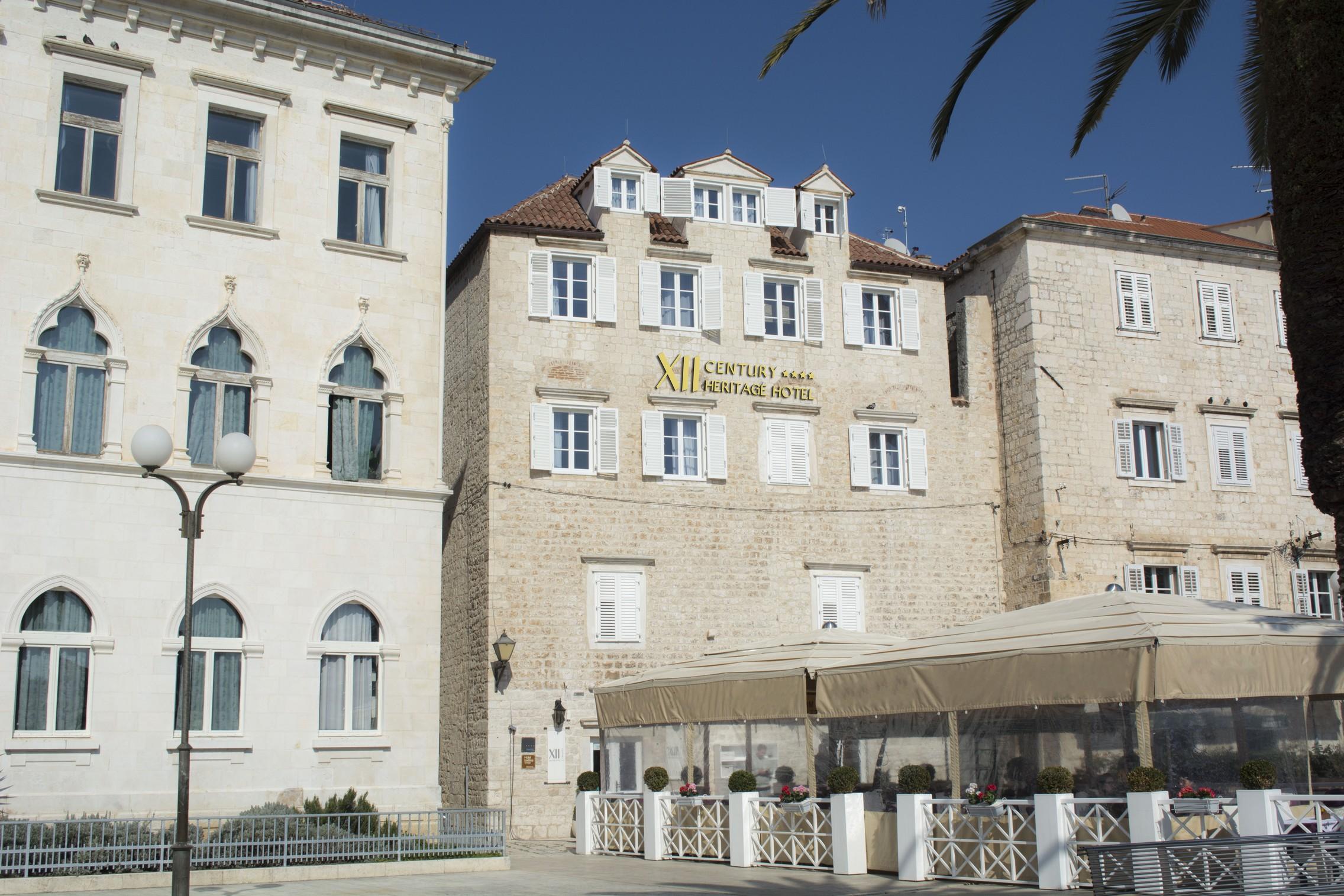 XII Century Heritage Hotel Трогир Экстерьер фото