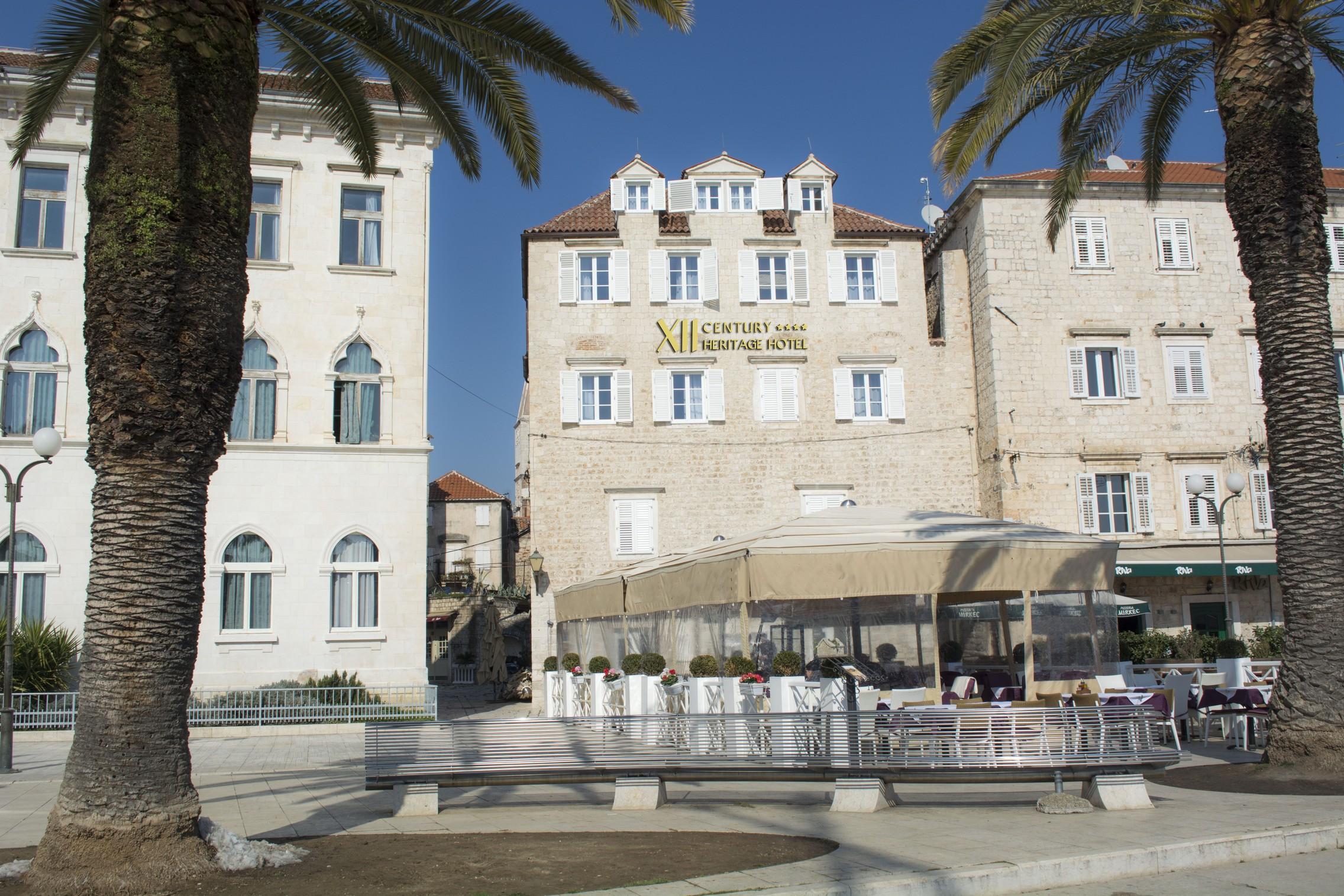 XII Century Heritage Hotel Трогир Экстерьер фото