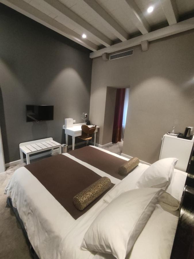 XII Century Heritage Hotel Трогир Экстерьер фото