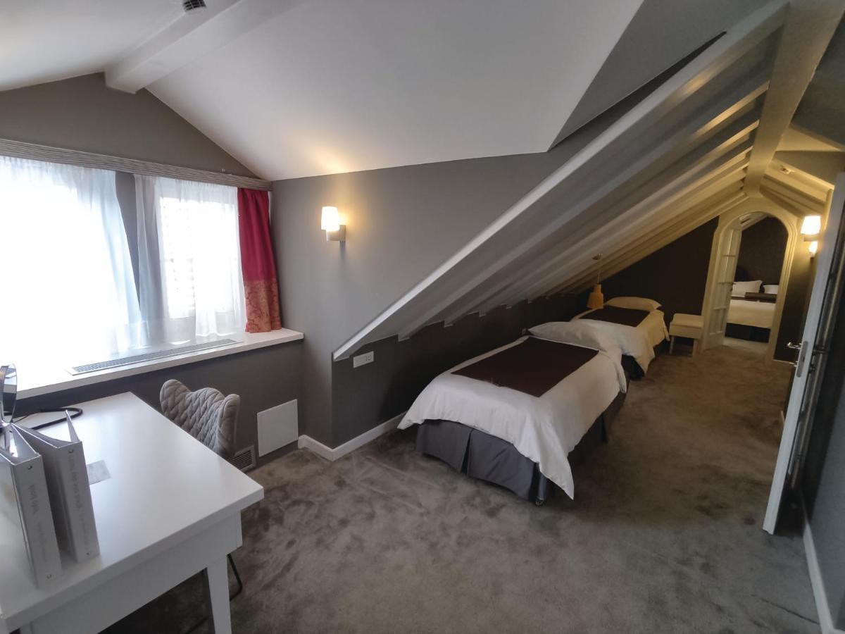 XII Century Heritage Hotel Трогир Экстерьер фото